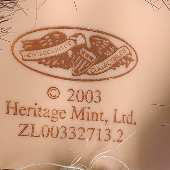 2003 HERITAGE MINT LTD DOLL - Picture 9 of 15